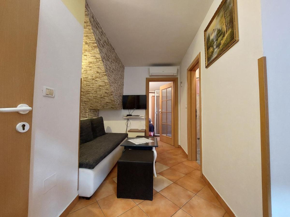 Appartamento Leona Novigrad Istria Esterno foto